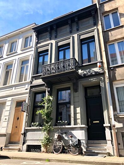 Maison 4 pièces à louer à Jozef de Bomstraat, Antwerpen