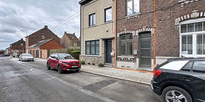 des déportés, HaineSaintPierre - Maison 3 pièces à vendre