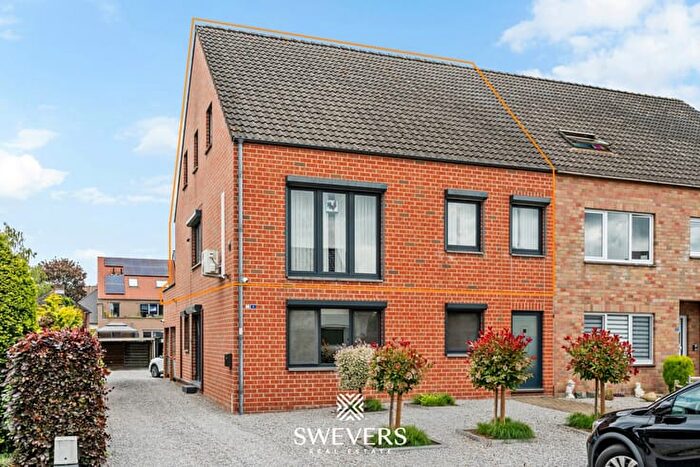 Appartement 1 pièce à Hoenderstraat, Maasmechelen, à vendre