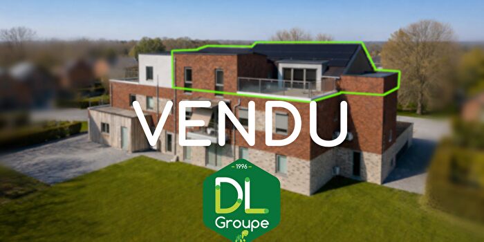 Appartement 3 pièces à Isières, Henegouwen, à vendre