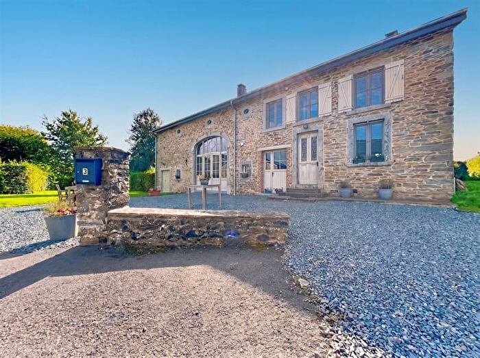Rue Commandant Henri Calvez, PALISEUL : Maison 11 pièces à vendre