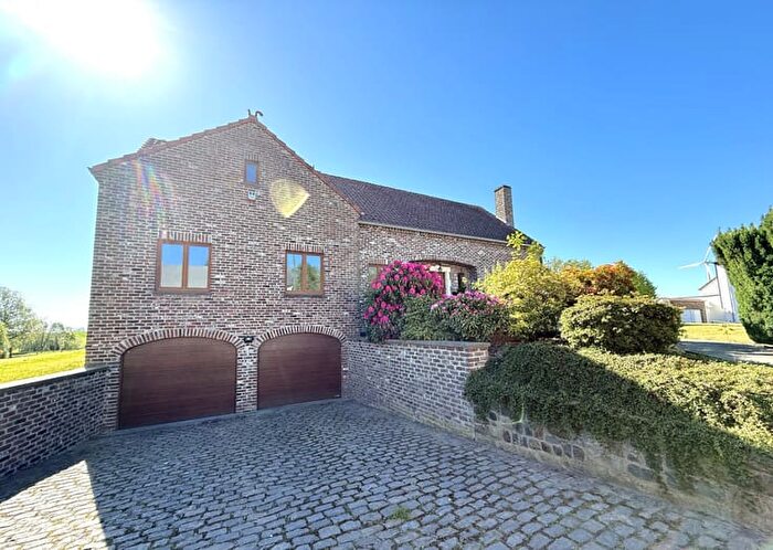 rue du Mont, Perwez : Maison 6 pièces à vendre