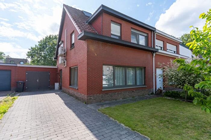 Maison 4 pièces à vendre à Pauwelslei, Brasschaat
