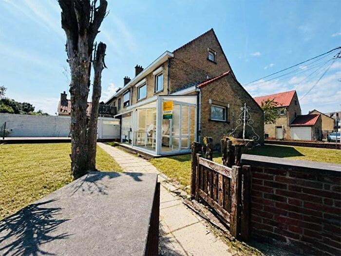 Maison à Onze Lieve Vrouwstraat, Torhout, à vendre
