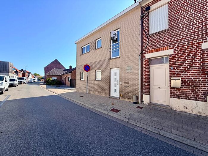 Appartement 10 pièces à Steenstraat, Meulebeke, à louer