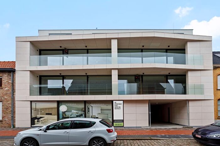 Kerkstraat, Houthulst : Appartement 8 pièces à vendre
