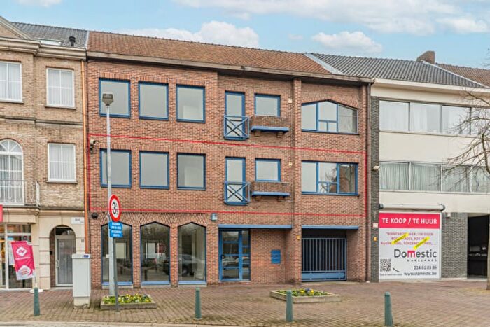 Kerkplein, Beerse : Appartement 3 pièces à vendre