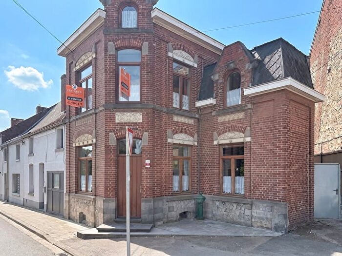 Route de Mons, SOLRESURSAMBRE : Maison 2 pièces à vendre