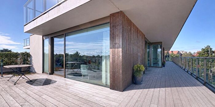 Koninginnelaan, SintIdesbald : Appartement 2 pièces à vendre
