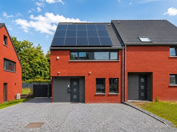 Rue des Petites Roches, Liège : Maison 4 pièces à vendre