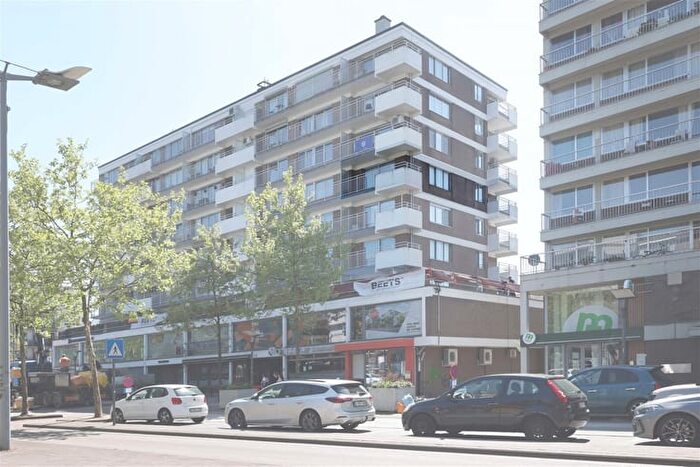 Dieplaan, GENK : Appartement 3 pièces à vendre