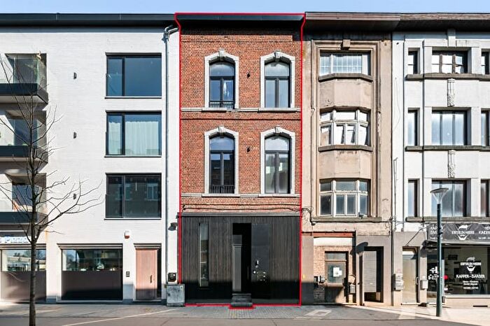 Stationsstraat, SINTTRUIDEN - Maison 4 pièces à vendre