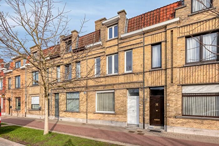 Maison 12 pièces à Masscheleinlaan, Ieper, à vendre