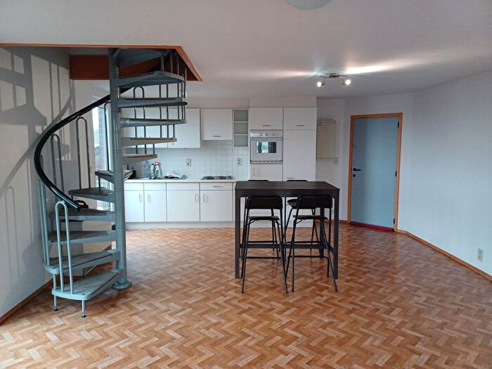 Appartement 1 pièce à louer à rue du centre, Battice