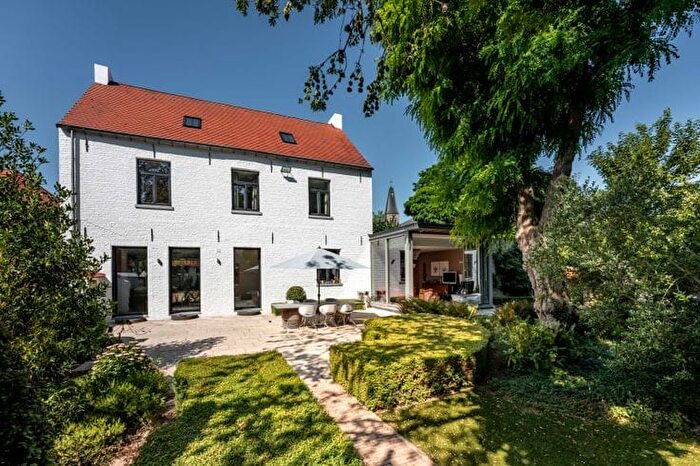 Maison 5 pièces à SintLenardsstraat, Brugge, à vendre