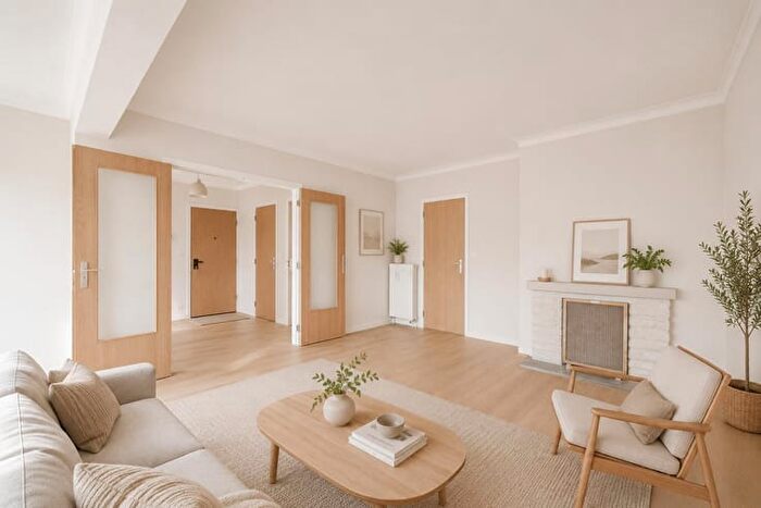 Appartement 2 pièces à vendre à Avenue Albert er, O