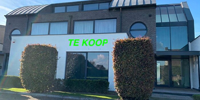 Appartement 3 pièces à Leeuwerikstraat, Maaseik, à vendre