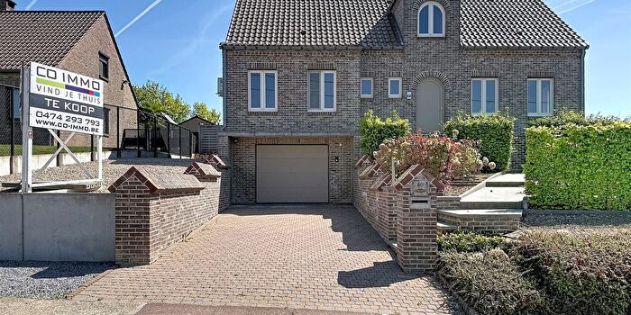 Maison 4 pièces à vendre à Ossenwegstraat, Zoutleeuw