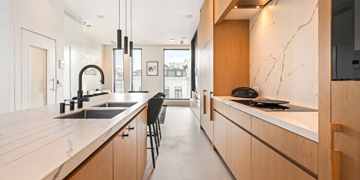 Maison 3 pièces à Pacificatiestraat, Antwerpen, à vendre