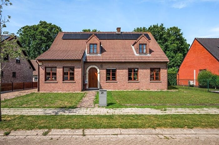 Maison 6 pièces à vendre à Ploegstraat, Merksplas