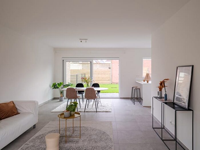 Maison 4 pièces à louer à Brandweerstraat, Merelbeke