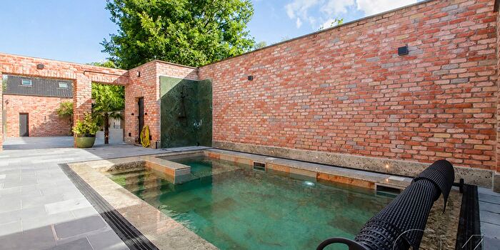 Maison 6 pièces à vendre à Herseaux, Henegouwen