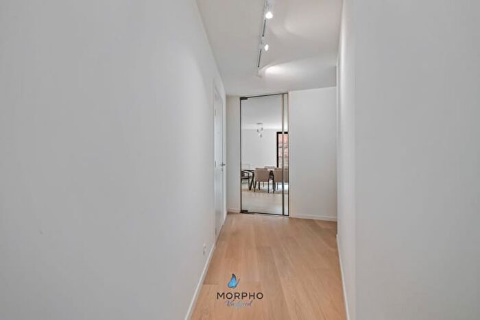 Kortrijkstraat, Zwevegem : Appartement 9 pièces à vendre