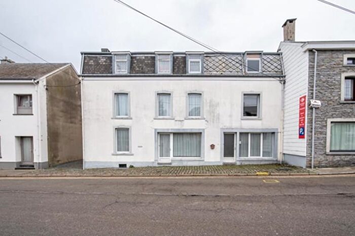 Maison 9 pièces à Rue des Combattants, Vielsalm, à vendre
