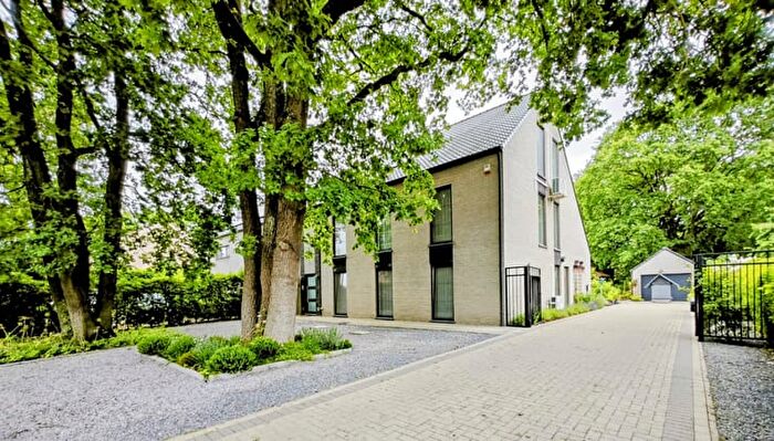 Maison 13 pièces à Winterslagstraat, Genk, à vendre