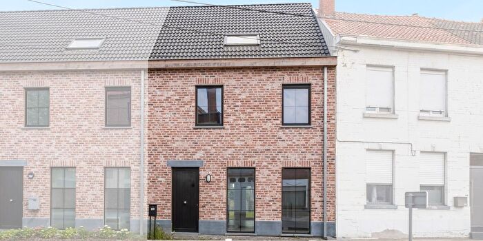 Maison 4 pièces à vendre à Deerlijksestraat, Kortrijk