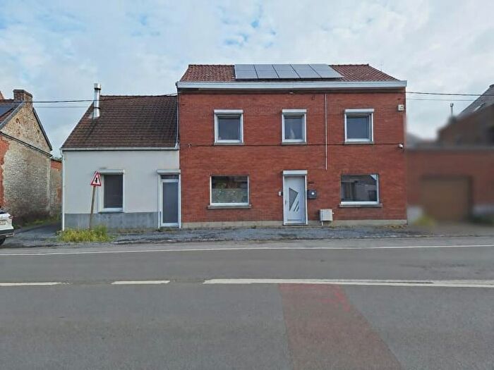 avenue de la Libération, Ghlin : Maison 5 pièces à vendre
