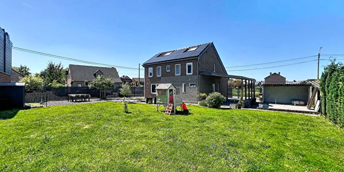 Rue Entre Deux Prés, Paifve : Maison 2 pièces à vendre