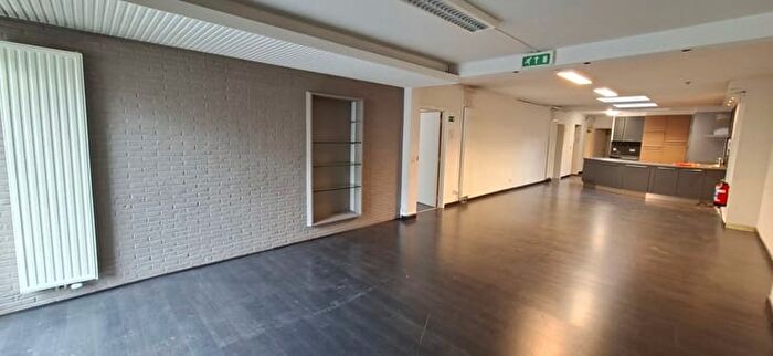 Appartement 4 pièces à Rue Charles Nicaise, La Louvière, à vendre