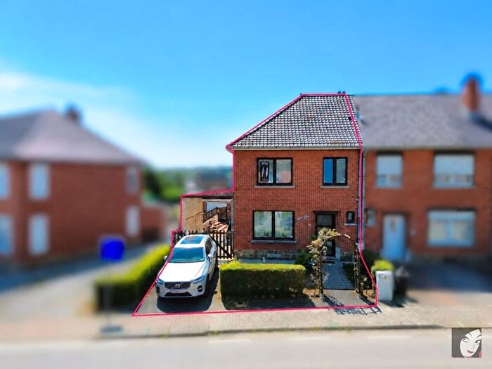 Maison 3 pièces à Avenue des Acacias, JEMEPPESURSAMBRE, à vendre
