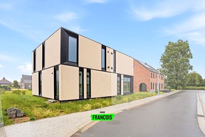 Maison 4 pièces à vendre à Burgemeester Deblockstraat, Poperinge