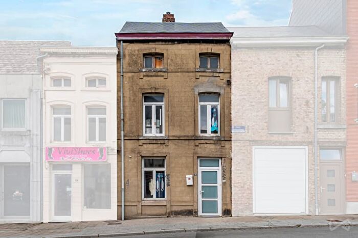 Maison 12 pièces à vendre - Rue de l'Athénée, Chimay
