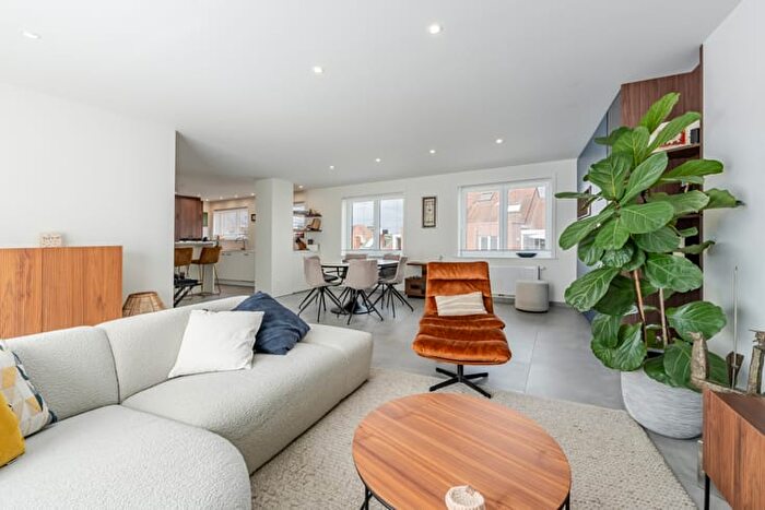 Appartement 9 pièces à vendre à Kasteelstraat, Kortrijk