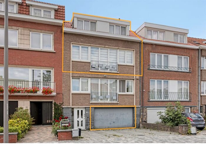 Appartement 4 pièces à SintAnnalaan, StrombeekBever, à vendre