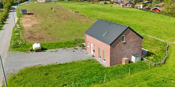 Rue du Molignat, Noiseux : Maison 3 pièces à vendre