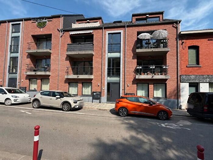 Appartement 1 pièce à Rue du Comté, Sambreville, à vendre