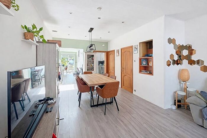 Neuve, Grâcehollogne : Maison 3 pièces à vendre