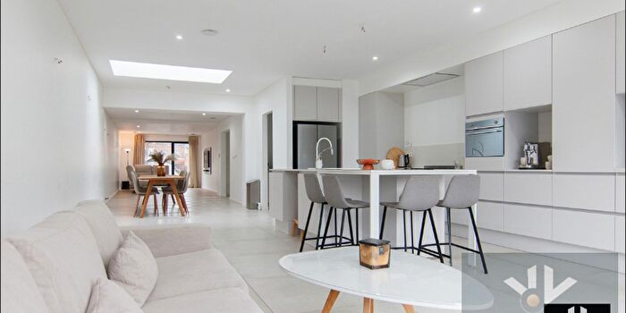 Maison 4 pièces à SintTruidersteenweg, Hasselt, à vendre