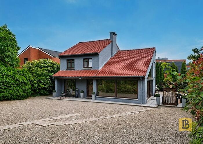 Chaussée de Binche, Mons - Maison 2 pièces à vendre