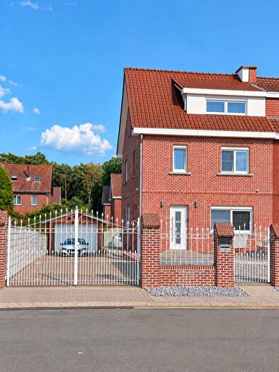 Maison 4 pièces à vendre à Ahornstraat, HouthalenHelchteren