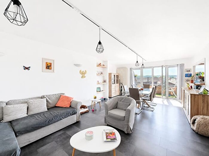 Appartement 2 pièces à vendre - Rue Henri Neuman, BraineleComte