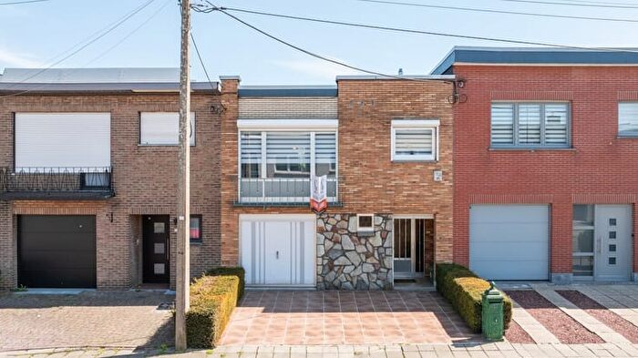 Maison 3 pièces à vendre - Avenue Célestin Demblon, ALLEUR