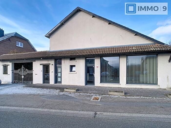Maison 3 pièces à Rue Neuve, Couvin, à vendre