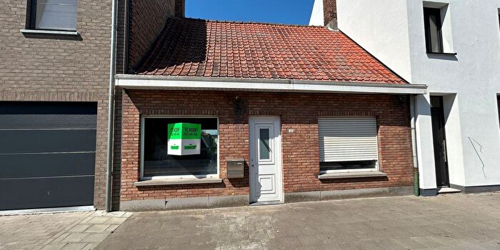 Maison 2 pièces à vendre - Stationsstraat, Eernegem