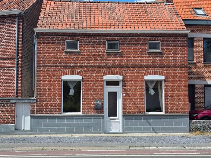 Chaussée De Douai, Rumes : Maison 3 pièces à vendre