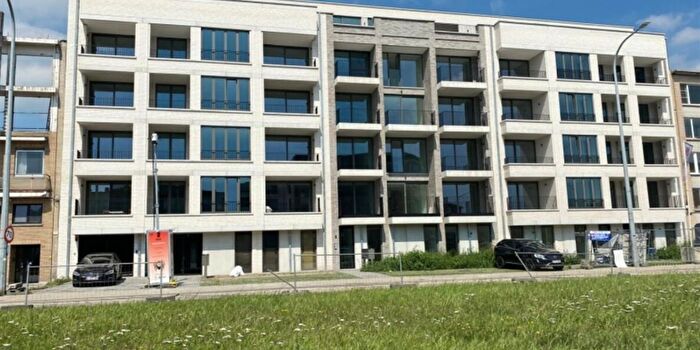 Bisschoppenhoflaan, Deurne : Appartement 1 pièce à louer